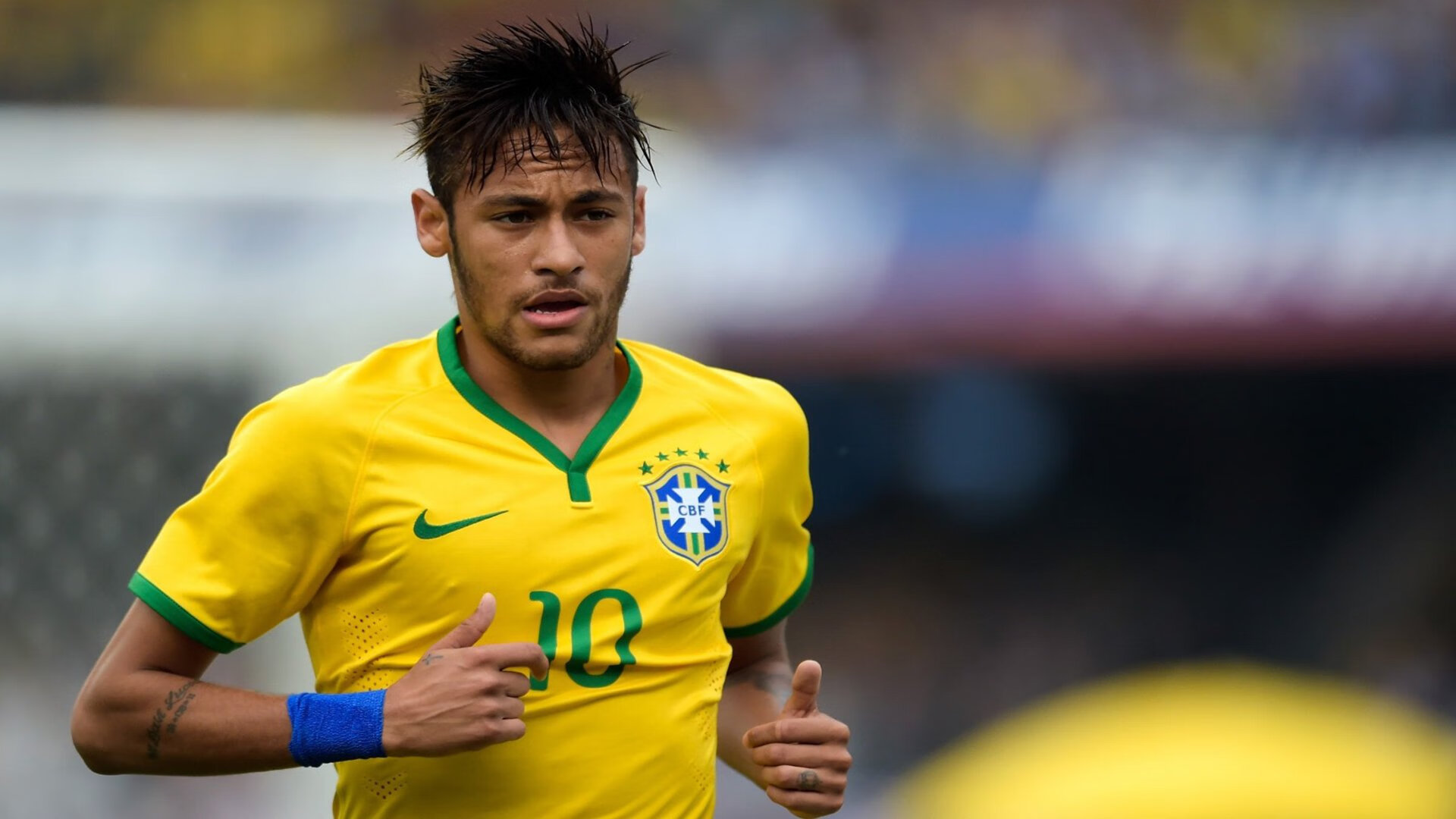 九游下载官网-世界杯传奇瞬间：惊天得分引起全球热议，盘点世界杯